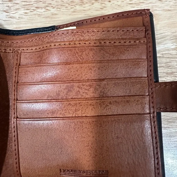 Dooney & Bourke Black Leather Compact Wallet - Picture 5 of 9